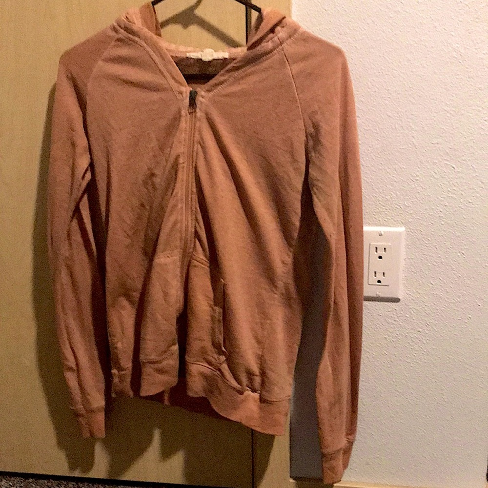 A womens jacket from forever 21 bought it a while ago is missing draw string